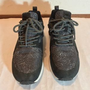 Puma trainers size 11